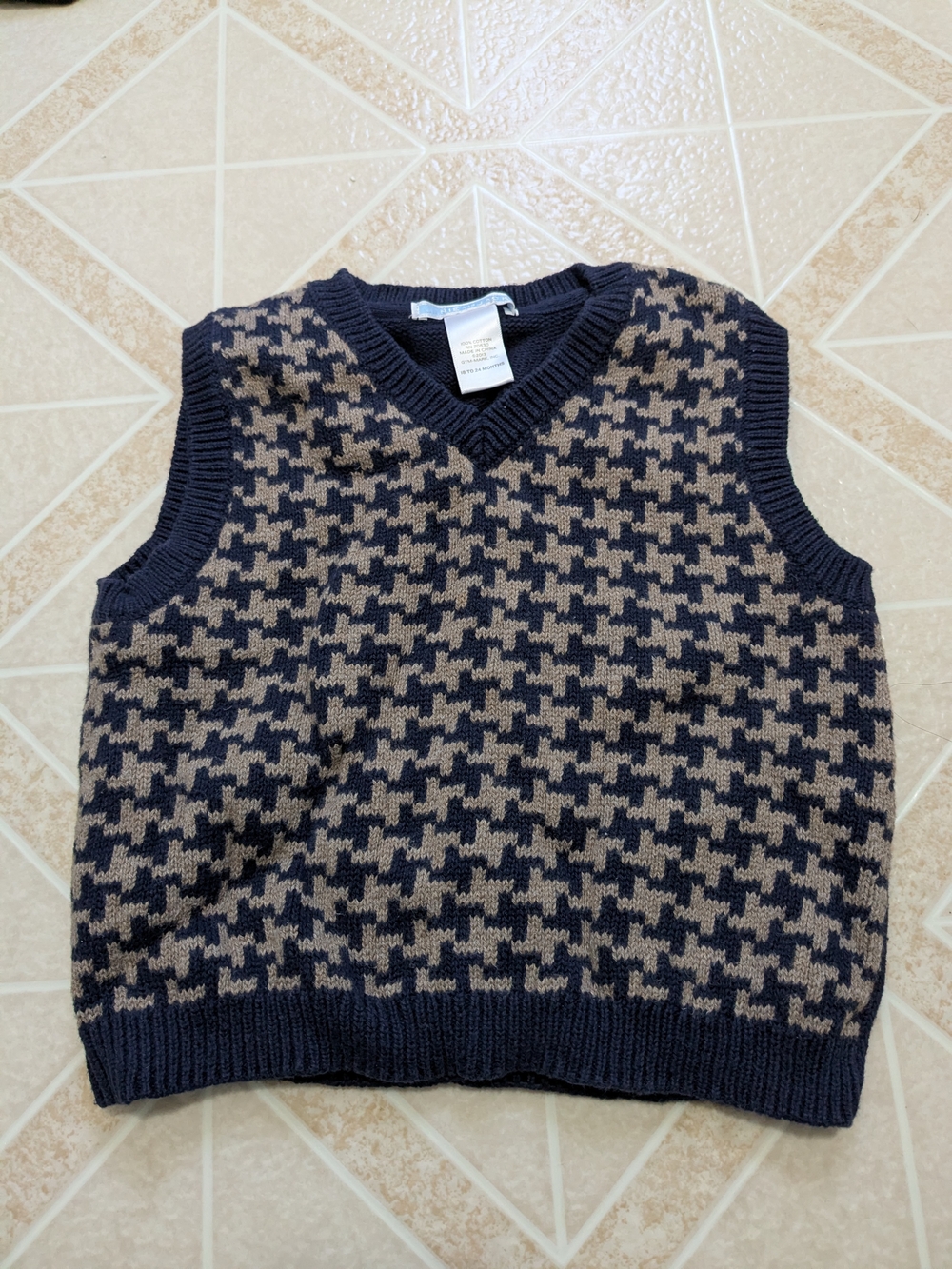 Janie and Jack Navy & Beige Houndstooth V‑Neck Sweater Vest